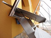 Celonerezové schody -detail